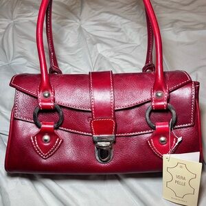NWT Vera Pelle Red Genuine Italian Leather Shoulder Bag Purchased in Italy 🇮🇹